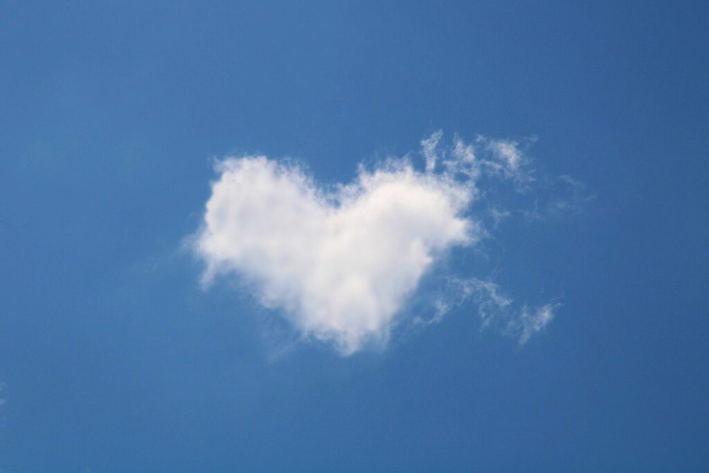 cloud, heart, love-5055011.jpg